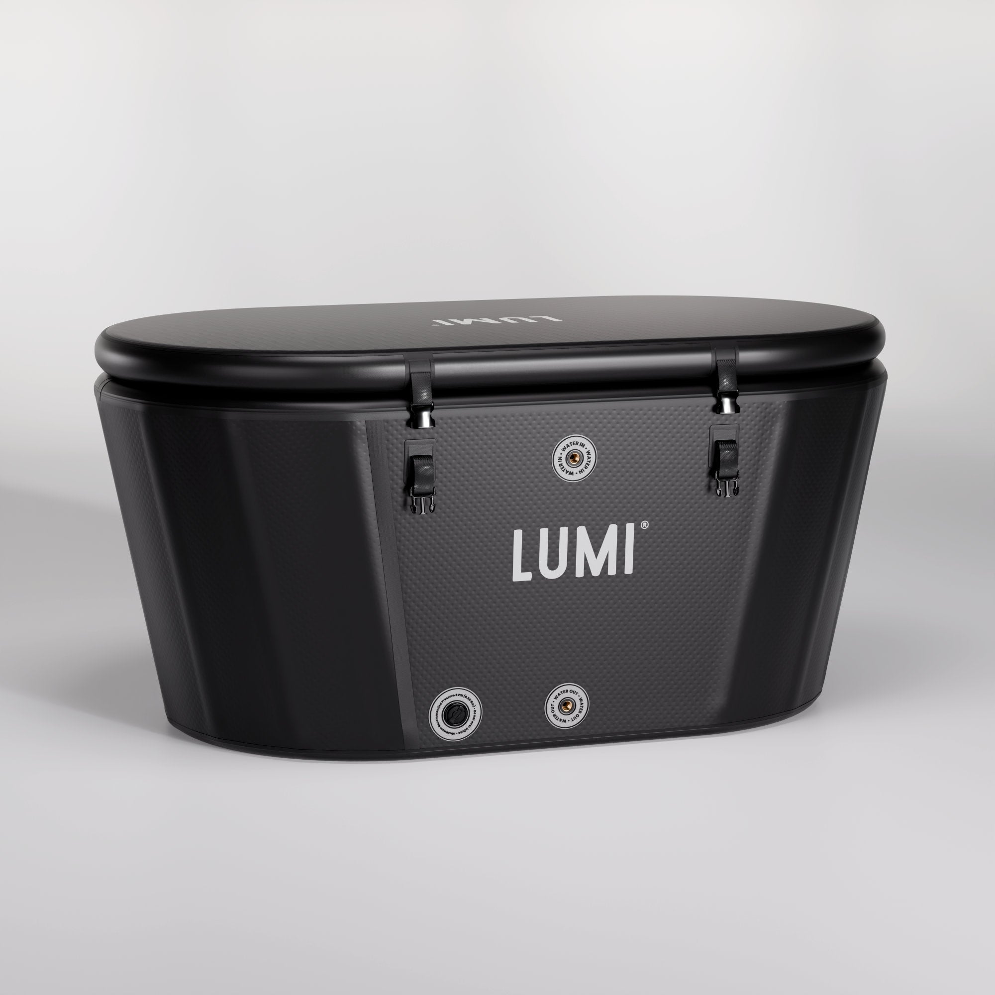 LUMI Recovery Duo PRO Ice Bath with sleek black design and secure lid for effective cold therapy and recovery sessions