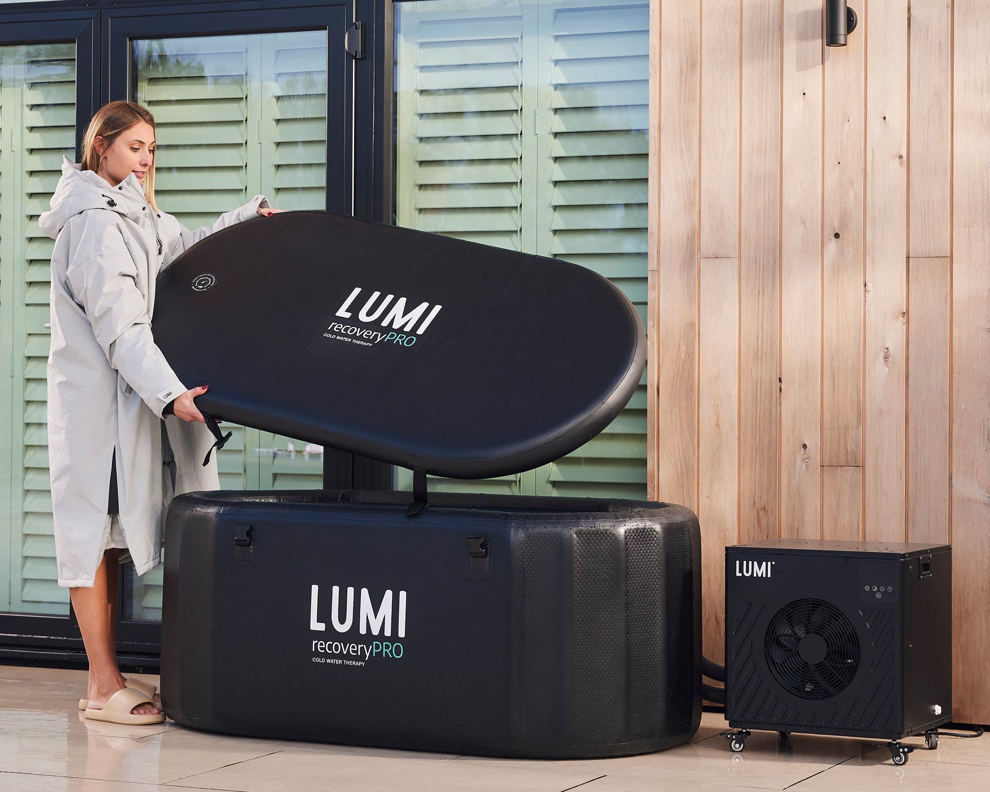 6 Reasons Why the LUMI Recovery PRO Ice Bath & Mini Chiller is the Secret to Faster Recovery for Athletes and Fitness Enthusiasts