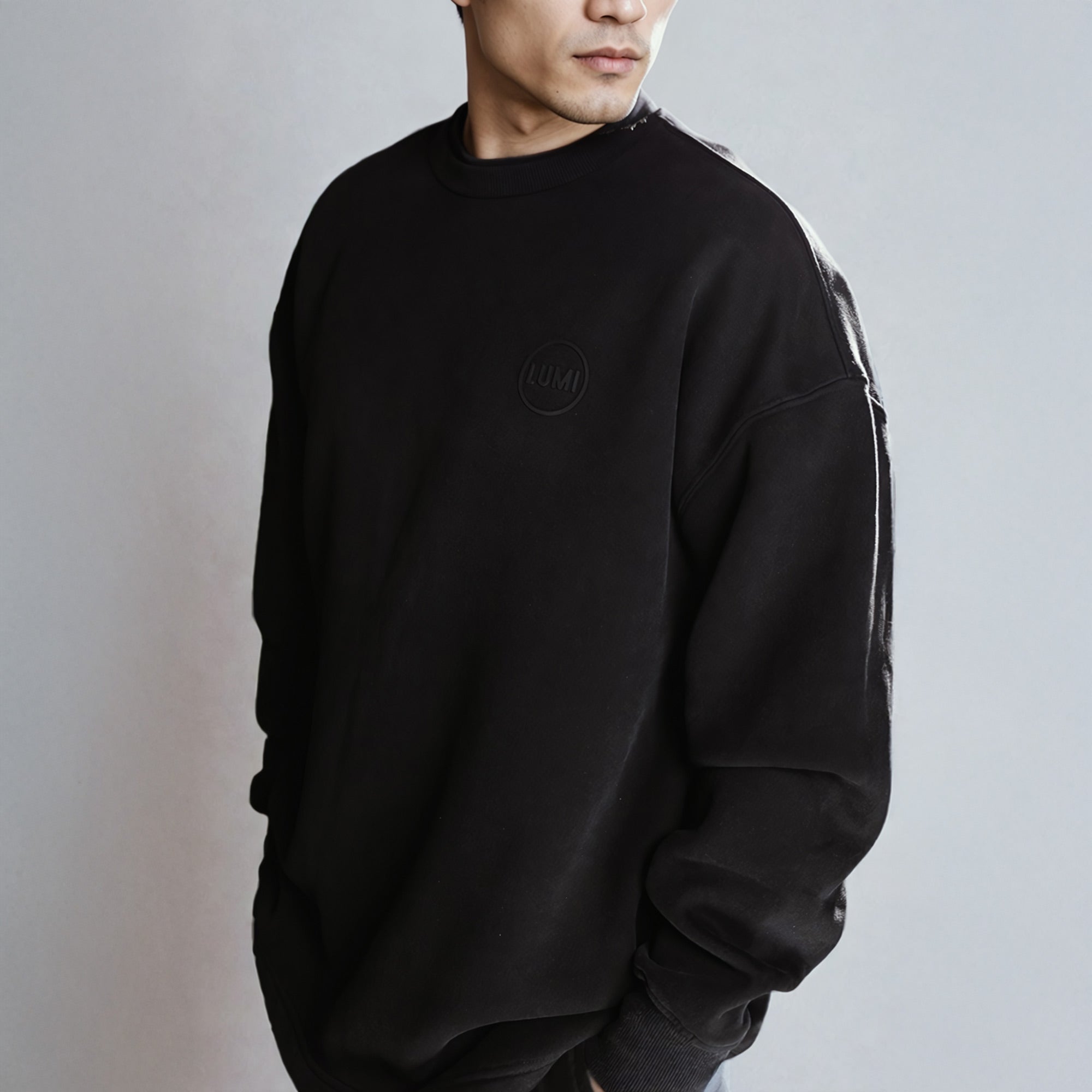 LUMI_Stone-Washed-Jumper-Model_241114-3.jpg