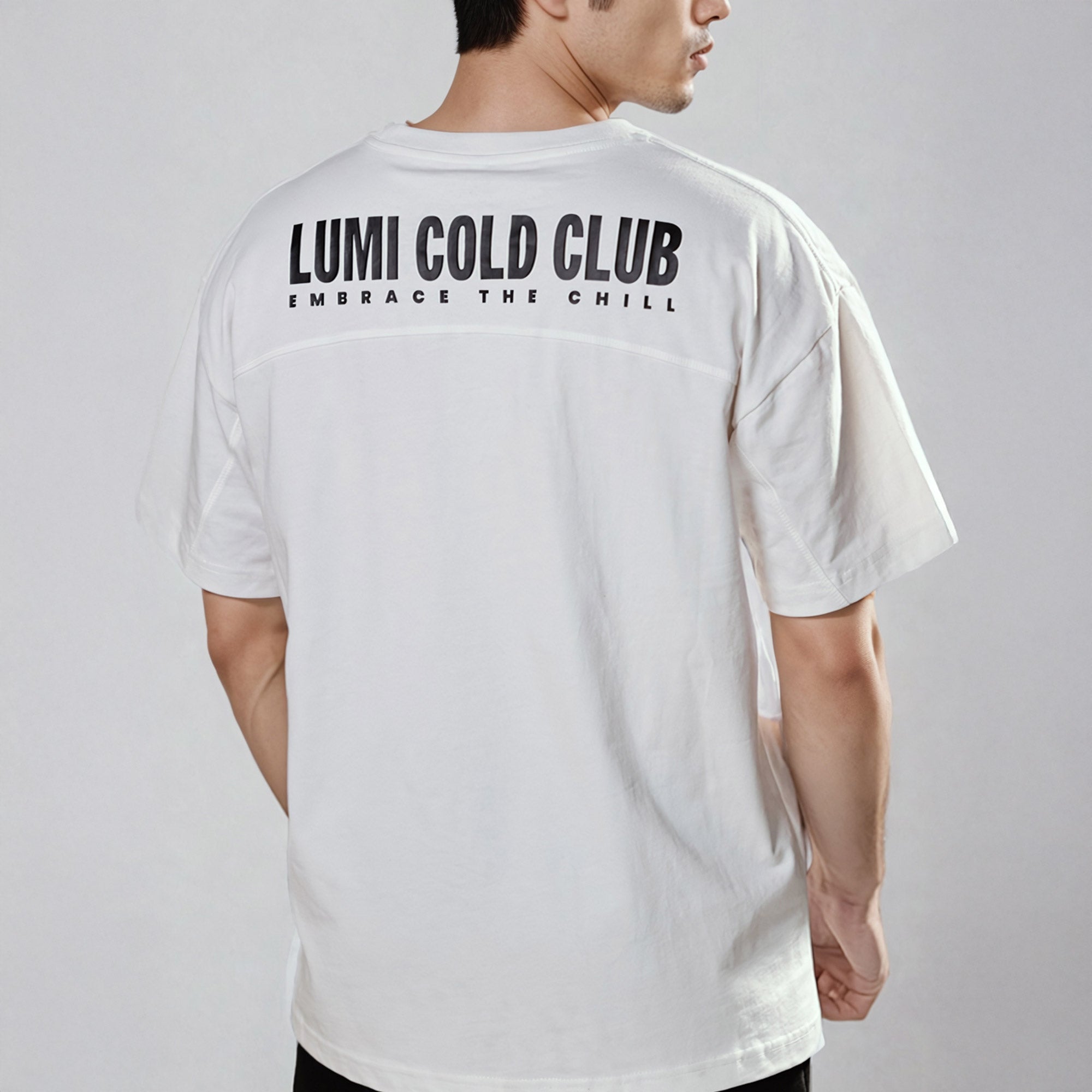 LUMI_White-Tee-Model_241114-4.jpg