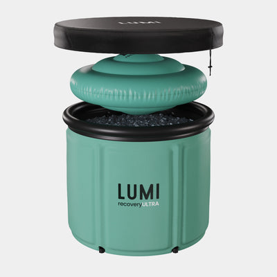 The LUMI Max Ultra ice bath in Mint green.